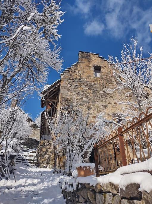 Chambre Ou Gite Dans Une Maison De Montagne - De Suzon A Zelie Entraigues  Exterior foto