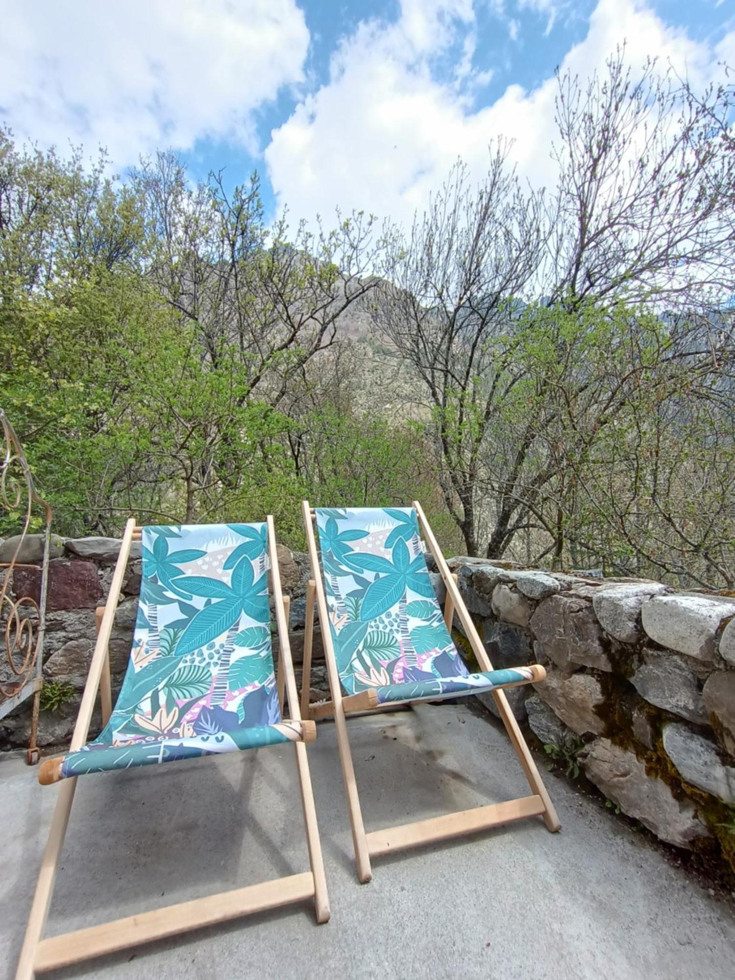 Chambre Ou Gite Dans Une Maison De Montagne - De Suzon A Zelie Entraigues  Habitación foto